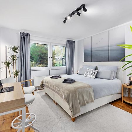 Edler Wohnraum Noble Stadtoase Mit Boxspringbett, Kaffeevollautomat, Lift & Parkplatz Chemnitz Luaran gambar