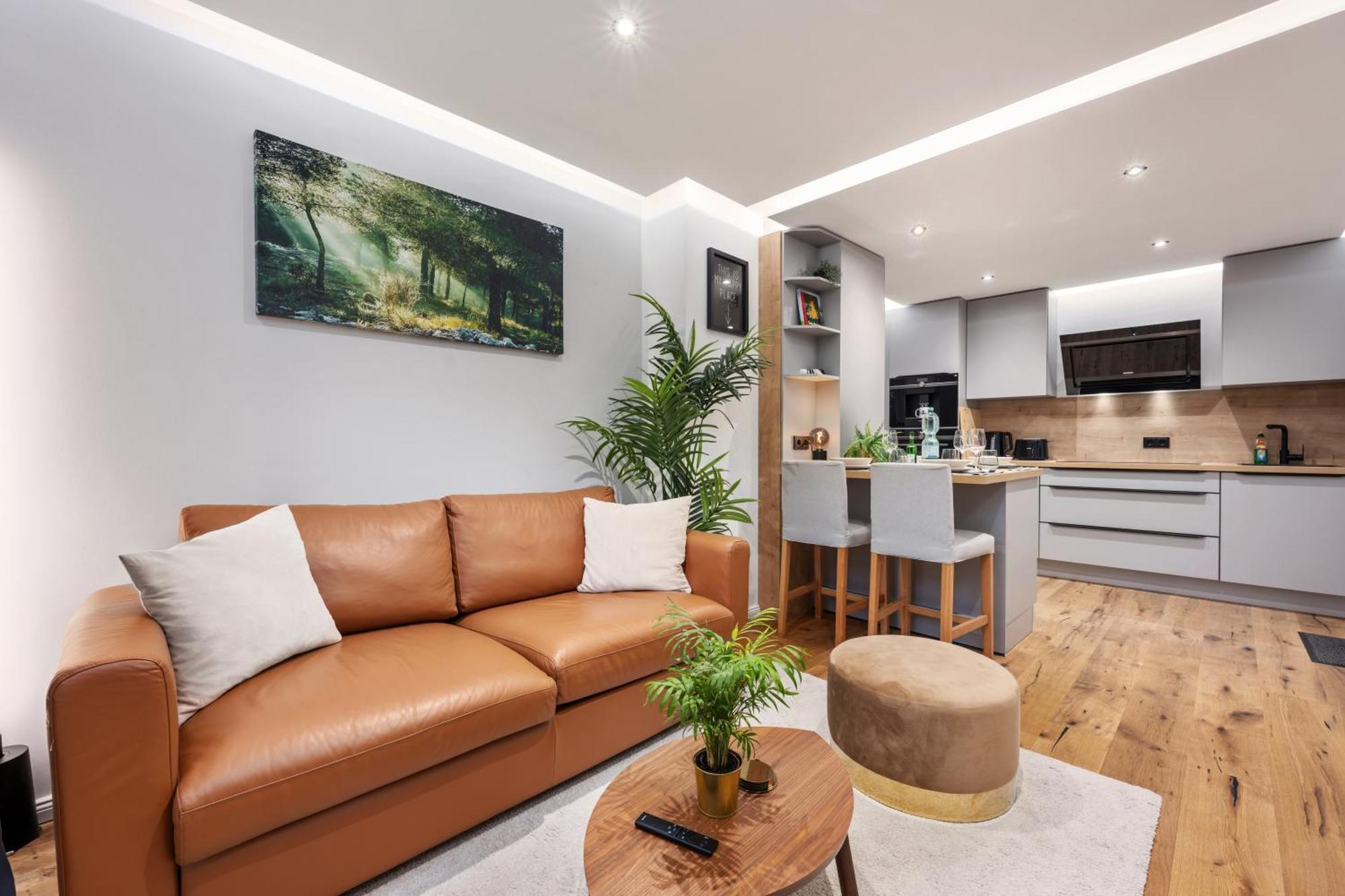 Edler Wohnraum Noble Stadtoase Mit Boxspringbett, Kaffeevollautomat, Lift & Parkplatz Chemnitz Luaran gambar