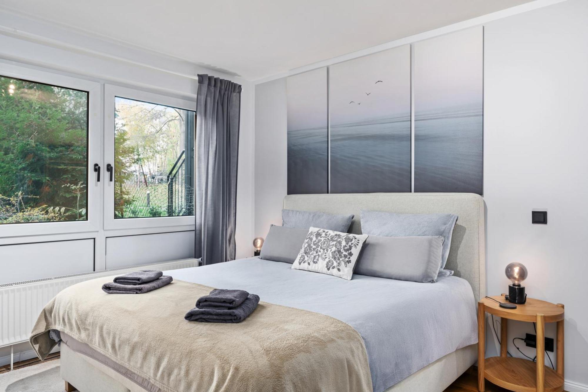 Edler Wohnraum Noble Stadtoase Mit Boxspringbett, Kaffeevollautomat, Lift & Parkplatz Chemnitz Luaran gambar